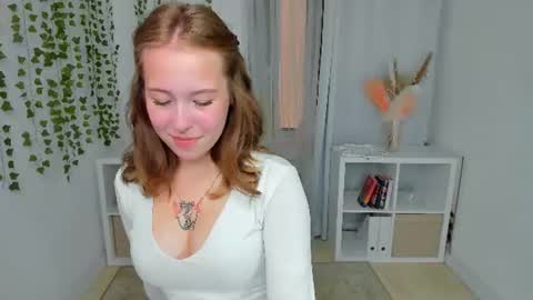Snapshot of lanaroselle chatting on June 26, 3:27 pm Lana online show from June 26, 3:27 pm
