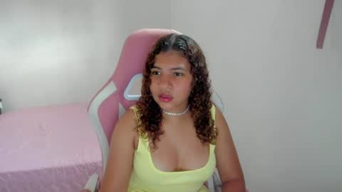 Snapshot of lanarouse1 chatting on June 18, 8:24 pm Lana online show from June 18, 8:24 pm
