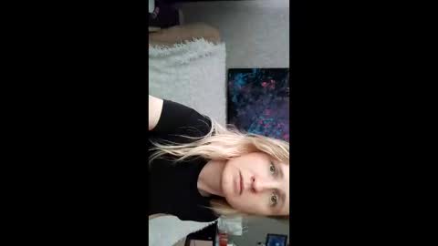 Snapshot of lanavismith chatting on June 3, 6:27 am LanaviSmith online show from June 3, 6:27 am