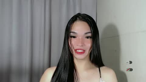 lanawyatt_ online show from December 24, 6:50 pm