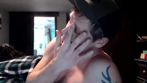 Snapshot of lancehardin chatting on January 12, 1:11 am Lance online show from January 12, 1:11 am