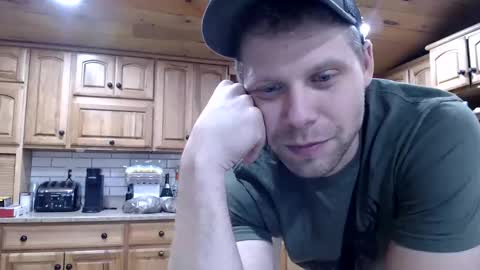 Snapshot of lancehardin chatting on March 3, 4:13 pm Lance online show from March 3, 4:13 pm