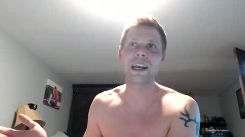 Lance online show from May 27, 1:57 am
