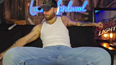 Snapshot of lancehardwood222 chatting on March 8, 1:28 am LANCE online show from March 8, 1:28 am