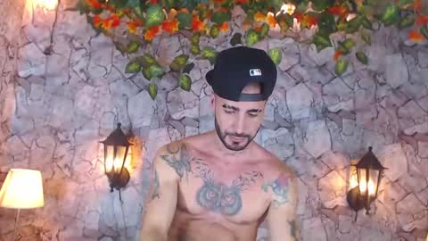 Lancelot Benwick online show from January 4, 12:59 am