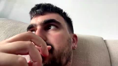 lander920612 online show from February 24, 2:37 pm