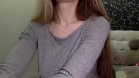 langoria online show from February 15, 5:07 pm