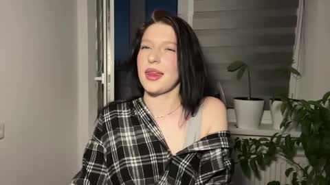 Sarah online show from March 2, 3:52 pm