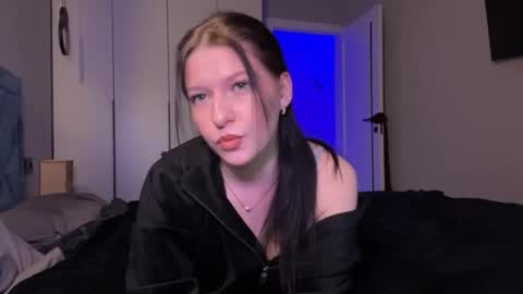 Sarah online show from March 7, 4:59 pm