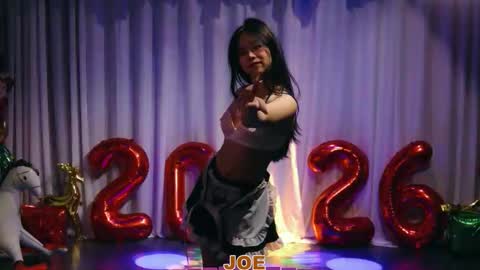 lankwaifong_cindy online show from February 3, 5:38 am