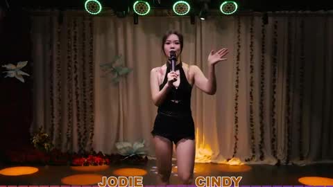 lankwaifong_cindy online show from April 2, 2:20 am