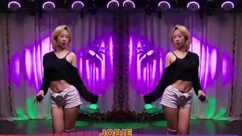 lankwaifong_cindy online show from April 10, 4:39 am