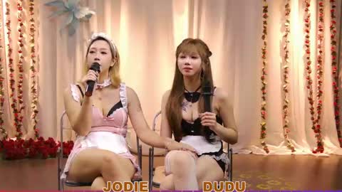 lankwaifong_cindy online show from April 19, 3:44 pm