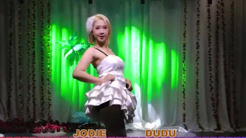 lankwaifong_cindy online show from April 21, 2:51 am