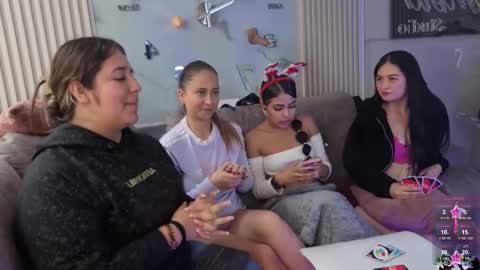 lanna_as online show from December 5, 2:36 pm