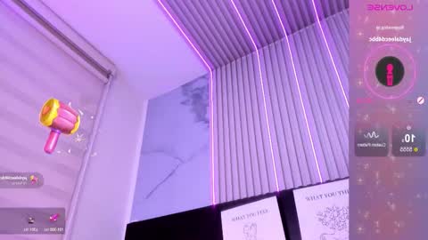 lanna_as online show from February 27, 2:55 am