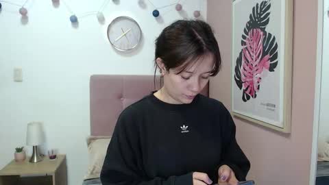 Lanna online show from March 18, 1:25 pm