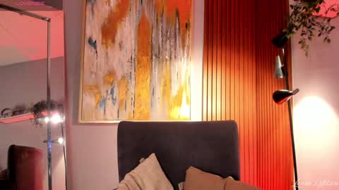 Snapshot of lanna_wilson chatting on December 10, 7:43 pm Tiana online show from December 10, 7:43 pm