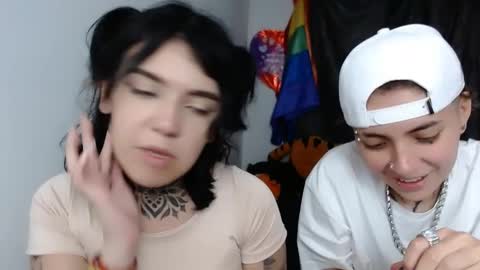 LANNIE   online show from January 2, 1:27 am