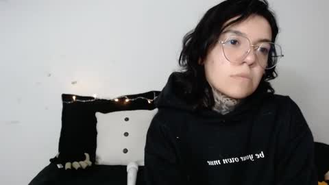 LANNIE   online show from January 17, 9:28 pm