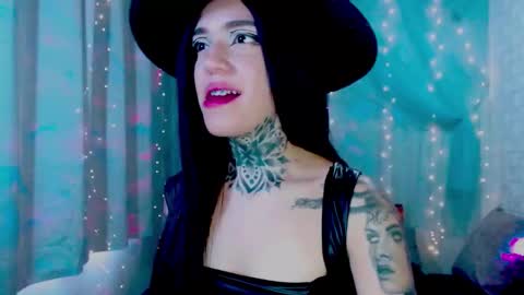 LANNIE   online show from March 7, 3:20 pm