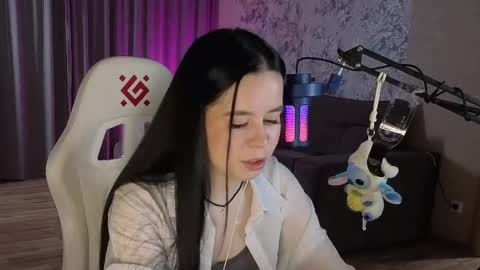 Monica online show from May 6, 7:24 am