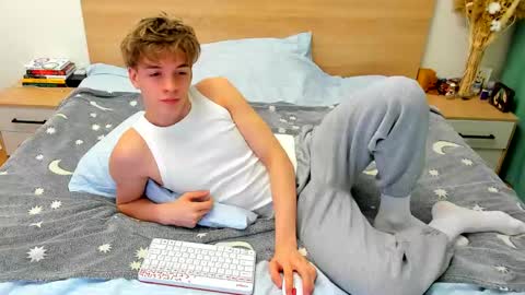 Fandi online show from December 17, 5:29 am