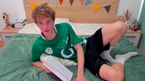 Fandi online show from September 25, 8:40 am