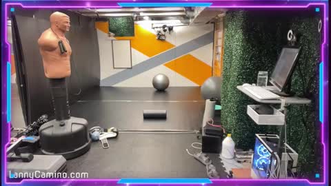 Snapshot of lannycamino chatting on December 14, 4:29 am el cee online show from December 14, 4:29 am