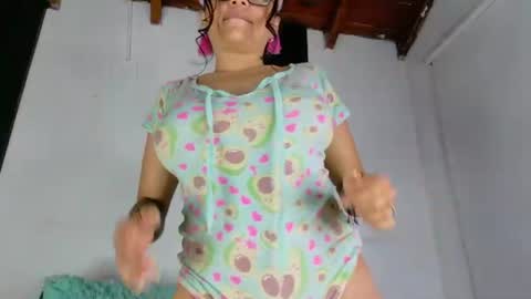Snapshot of lapaisita1 chatting on July 14, 8:08 am la paisita online show from July 14, 8:08 am