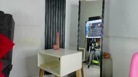 Snapshot of lapaisita1 chatting on July 20, 10:39 am la paisita online show from July 20, 10:39 am