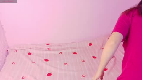 LARA online show from April 19, 2:27 pm