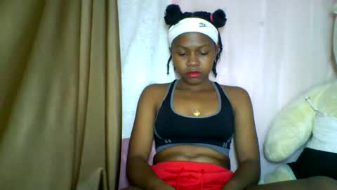 lara_belle online show from May 13, 8:55 am