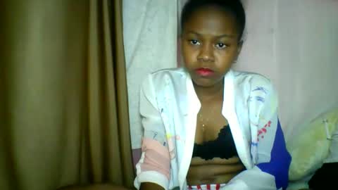 lara_belle online show from May 16, 1:02 am