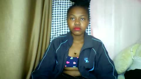 lara_belle online show from May 24, 7:02 am