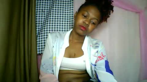 lara_belle online show from May 30, 7:22 pm
