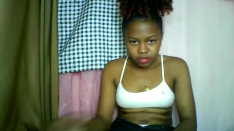 lara_belle online show from May 31, 6:09 pm