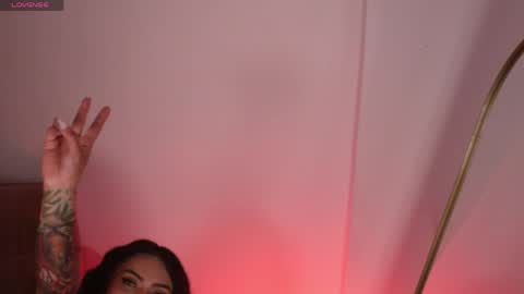 Lara online show from April 19, 2:00 am