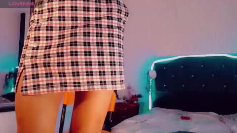 Lara Brunette  online show from December 4, 12:03 pm