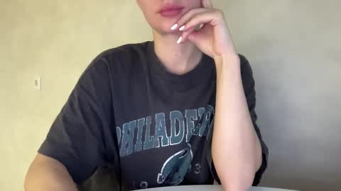 Lara Neon online show from October 10, 2:27 pm