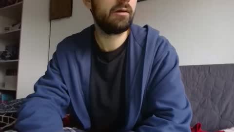 Snapshot of laraaan chatting on December 12, 1:17 pm laraaan online show from December 12, 1:17 pm