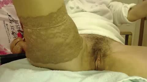 laralhotr online show from November 30, 2:10 pm