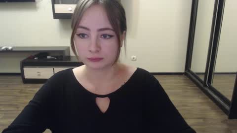 Snapshot of laralianna chatting on December 9, 7:39 pm Laralianna online show from December 9, 7:39 pm