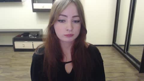 Snapshot of laralianna chatting on December 11, 4:20 pm Laralianna online show from December 11, 4:20 pm