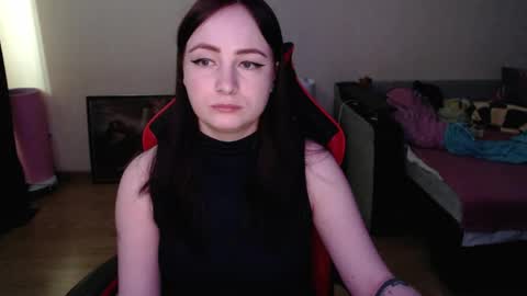 Laralianna online show from April 15, 7:48 am