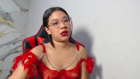 laralmanza online show from March 4, 2:45 pm