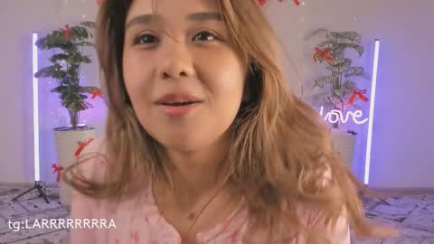 Lara online show from February 15, 7:54 pm