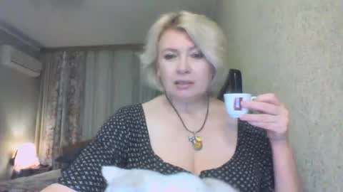 laramrs online show from December 17, 5:19 pm