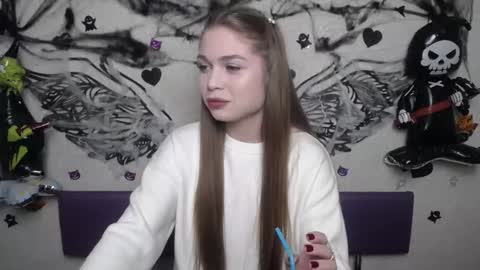 LaraPika online show from October 25, 5:08 pm