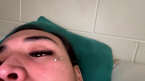 lareinapussy online show from March 20, 6:46 pm